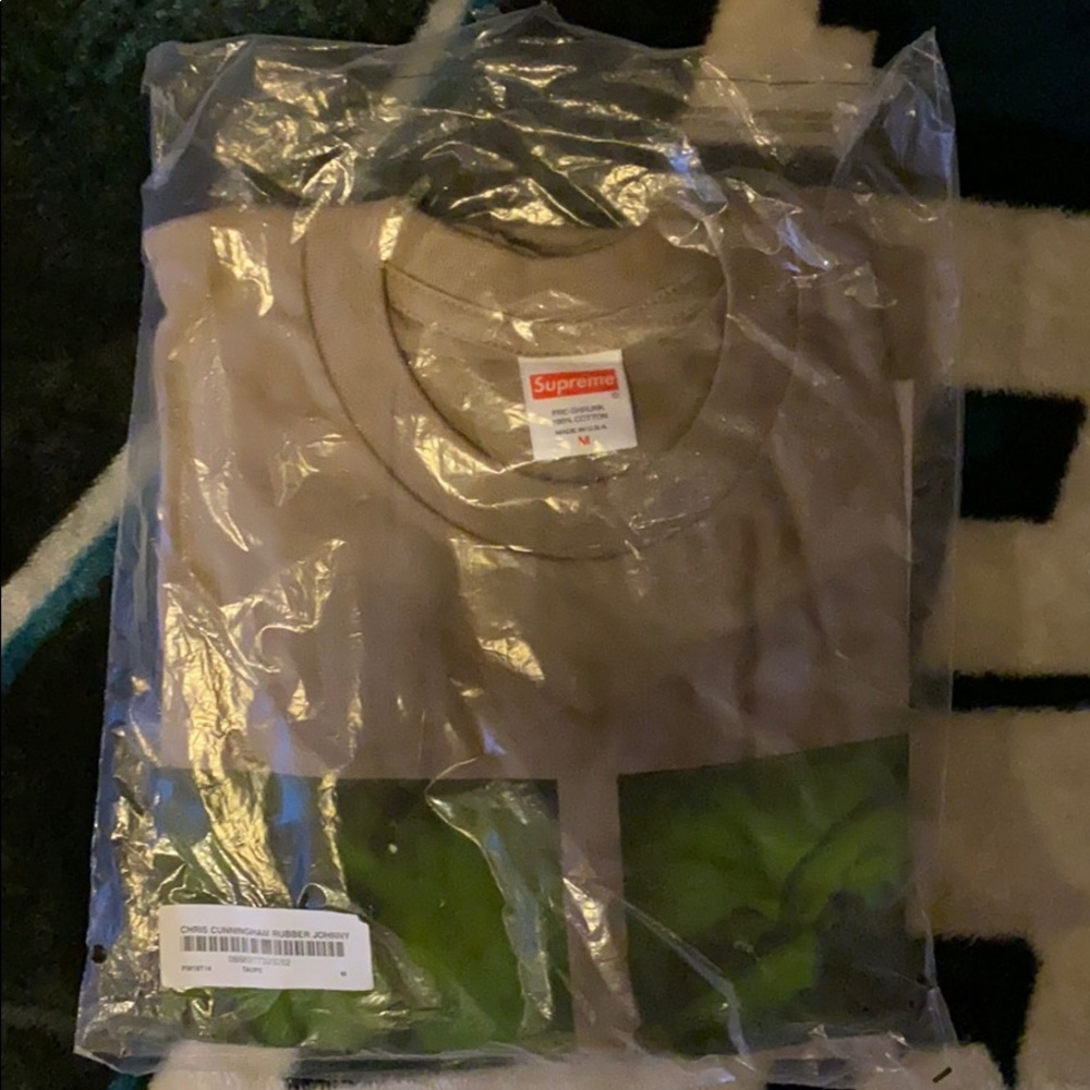 Supreme “Rubber Johnny Tee “ ( Tuape )